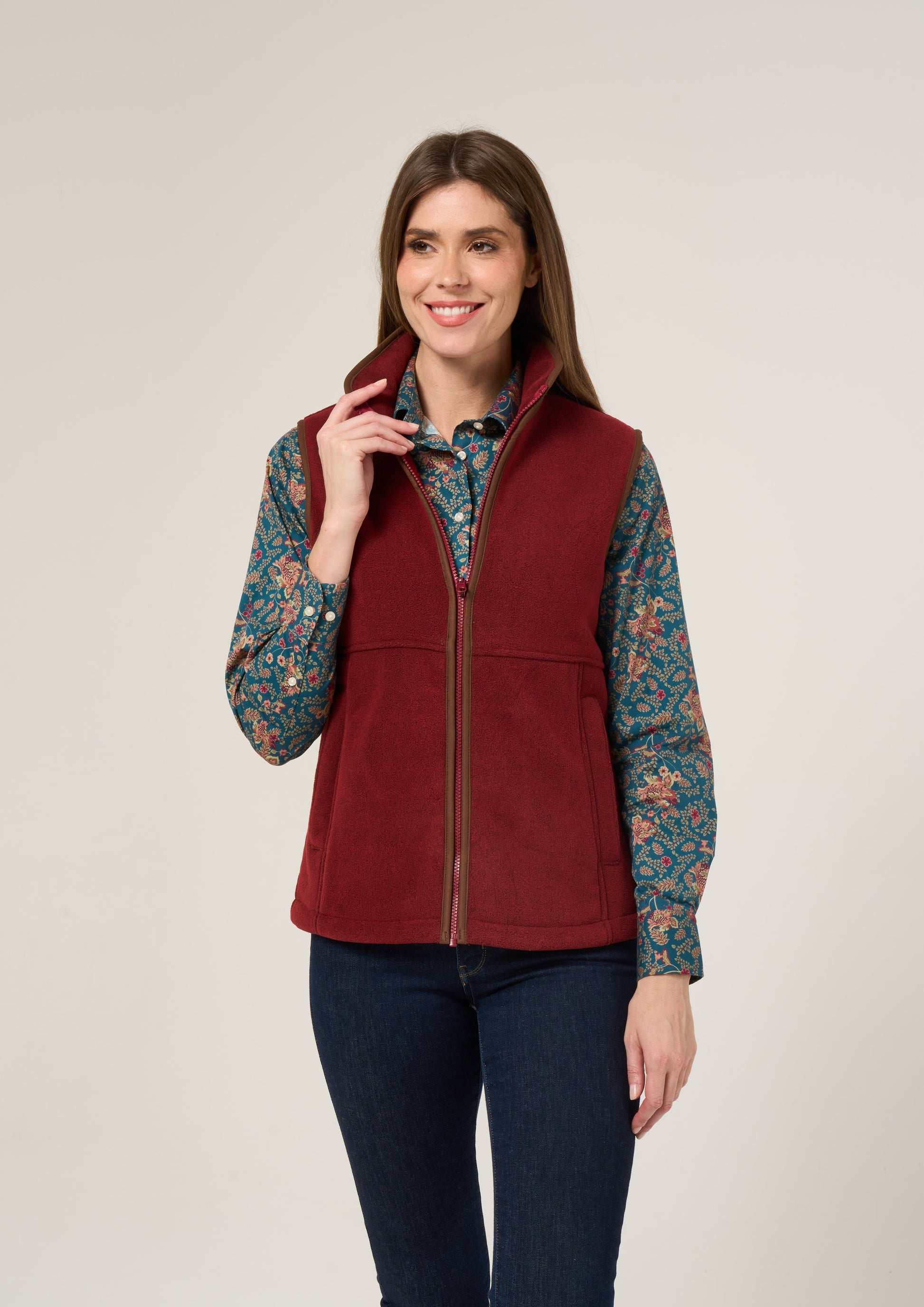 Aylsham Ladies Fleece Gilet In Bloodstone 