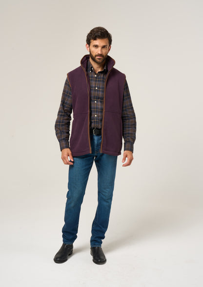 Aylsham Men's Fleece Gilet In Plum