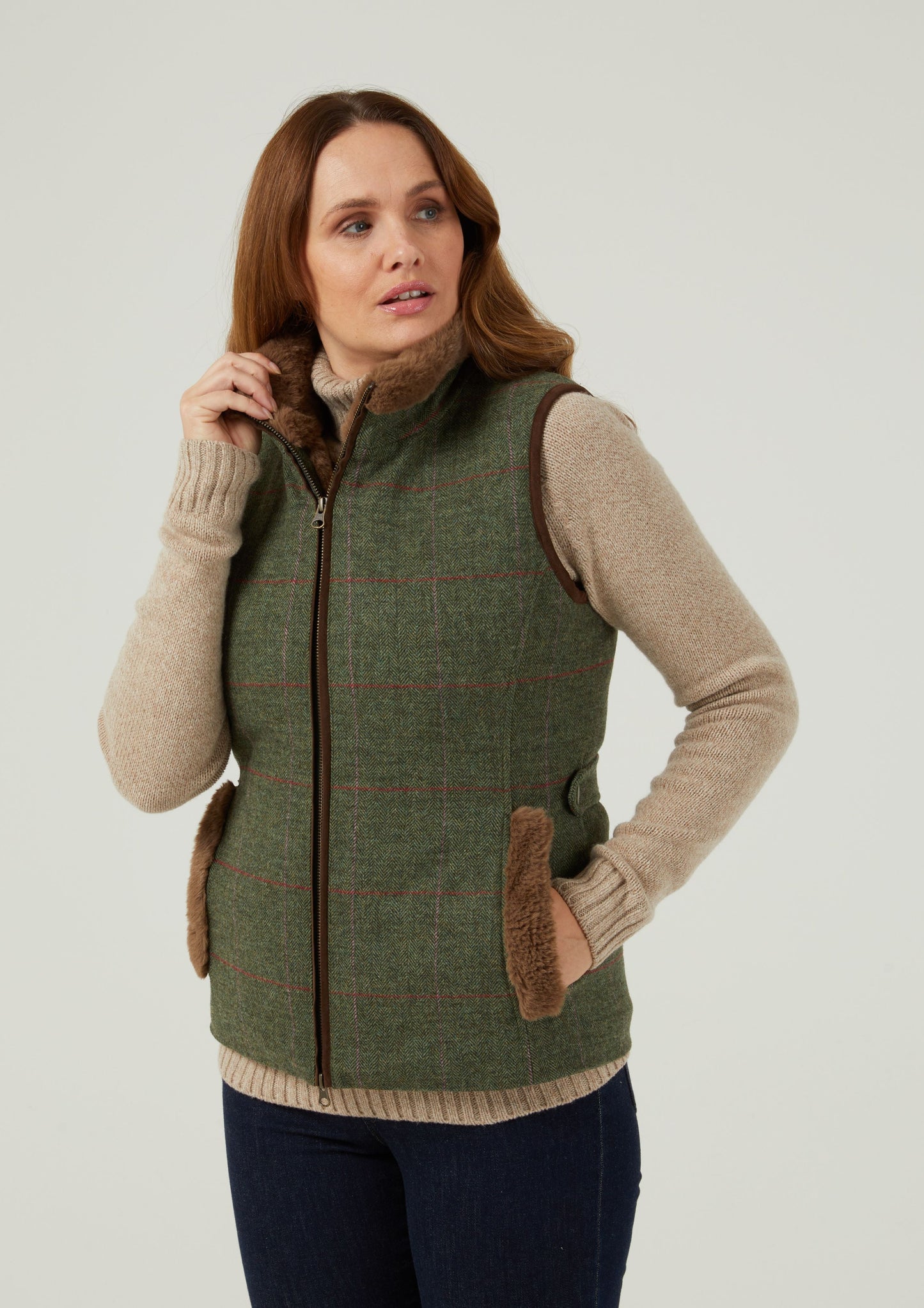 Combrook Ladies Tweed Gilet In Heath