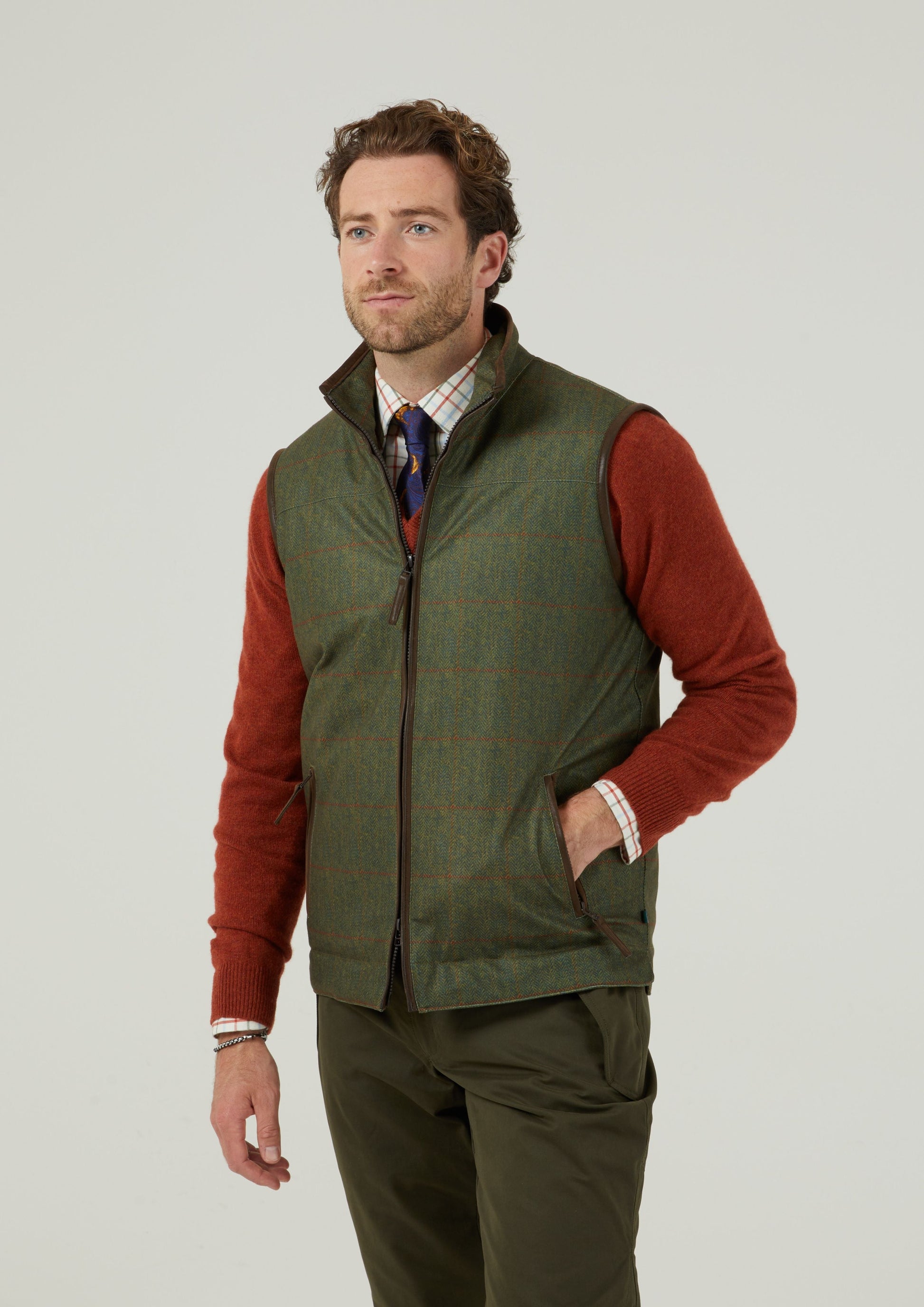 Didsmere Men's Gilet In Olive