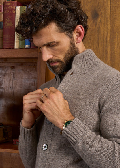 Landford Men's Lambswool Buttoned Jumper In Vole