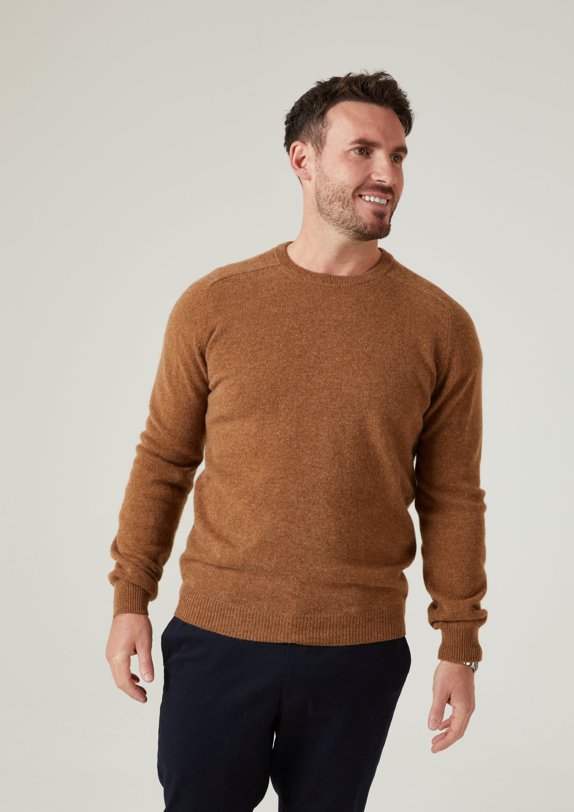 Lenzie Men's Lambswool Jumper In Driftwood