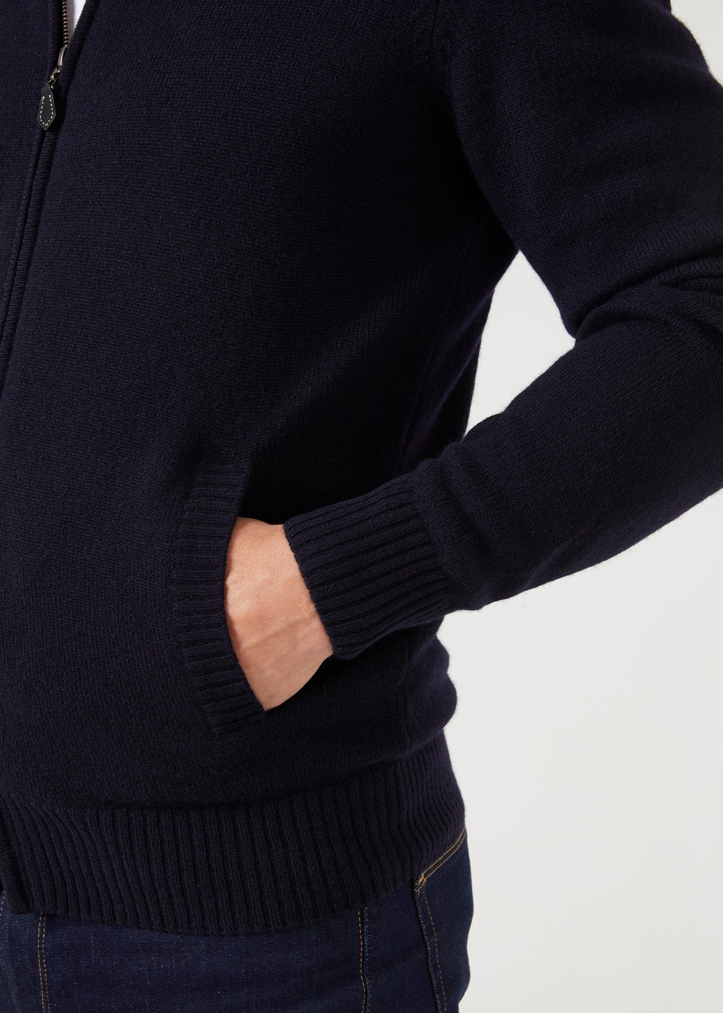 mens-lambswool-zipped-jumper-navy